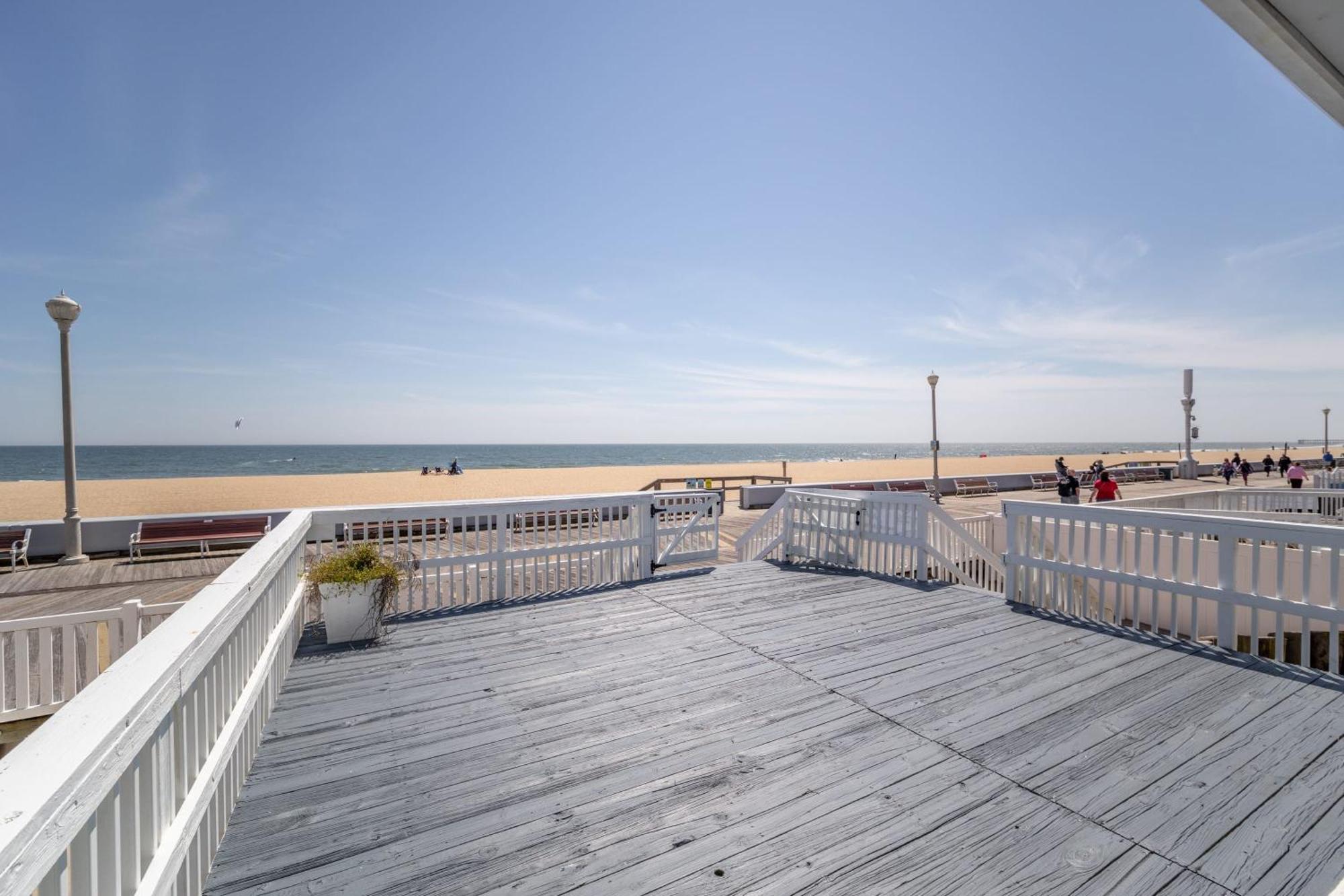 Sea Foam Ocean Front 1005 Apartment Ocean City Exterior photo
